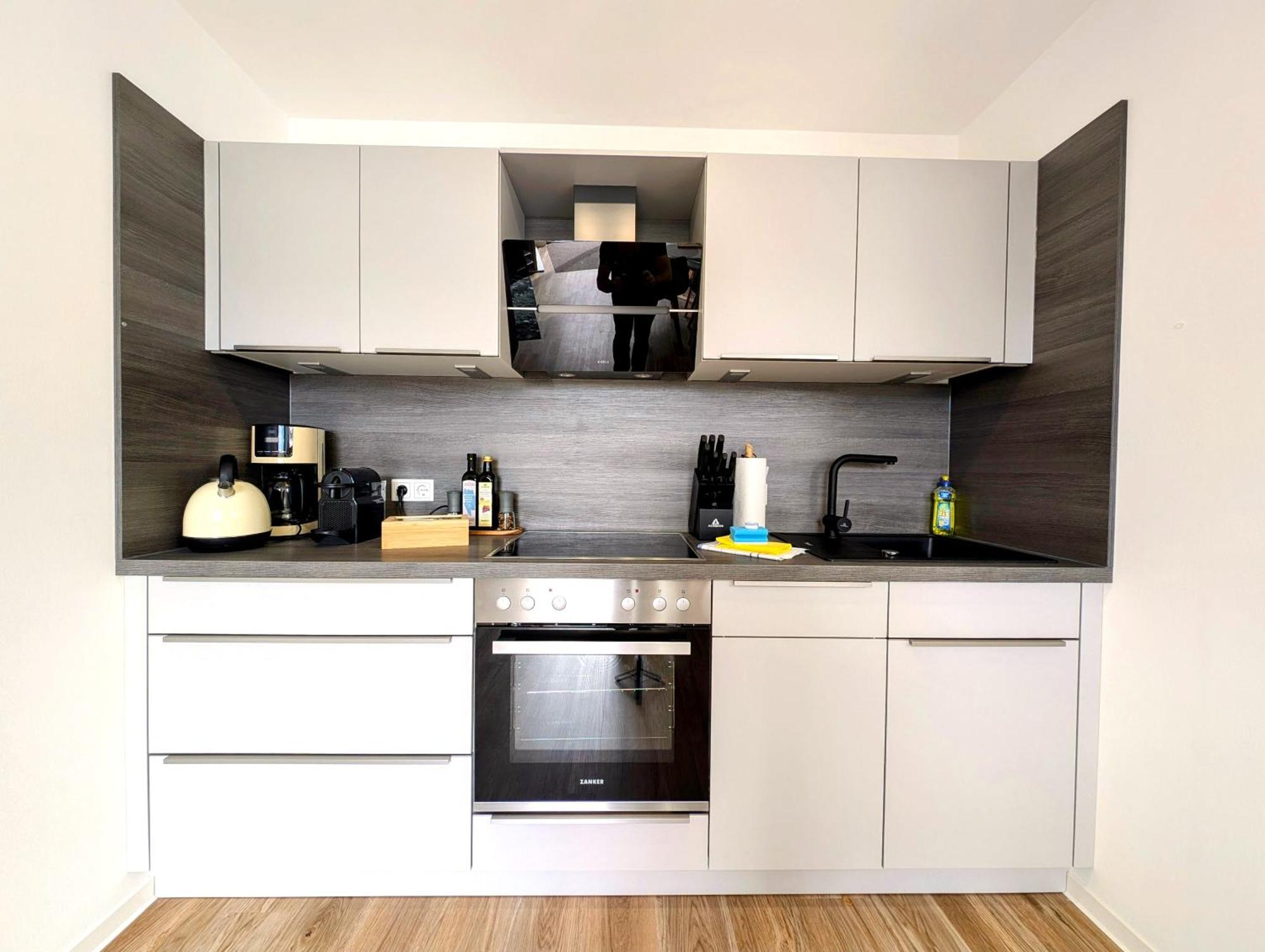 Bohnapartments - Nordkap-Suiten - Gratis Parkplatz - Moderner Neubau - Erdgeschoss - Fussbodenheizung 埃尔福特 外观 照片