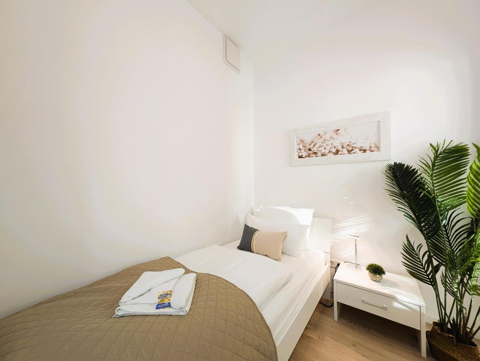 Bohnapartments - Nordkap-Suiten - Gratis Parkplatz - Moderner Neubau - Erdgeschoss - Fussbodenheizung 埃尔福特 外观 照片